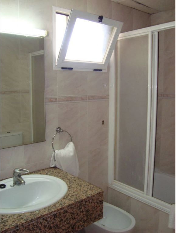 Primavera Loix Apartment *